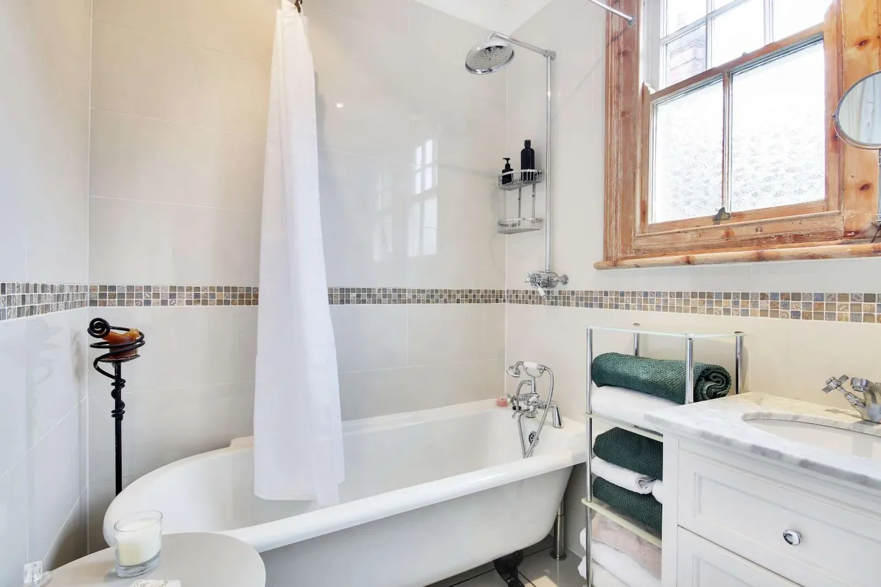 Pembroke Road, Sevenoaks, TN13, photo 17