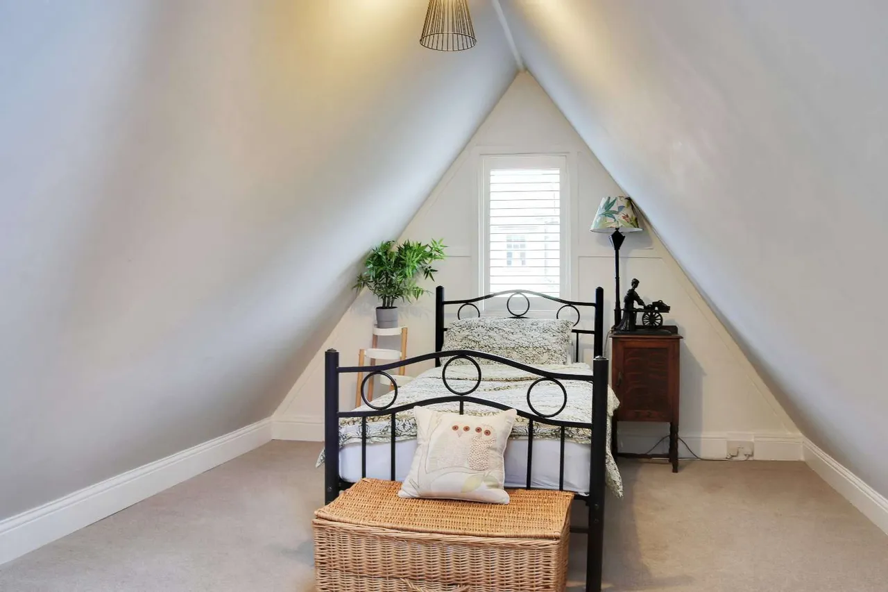 Pembroke Road, Sevenoaks, TN13, photo 18