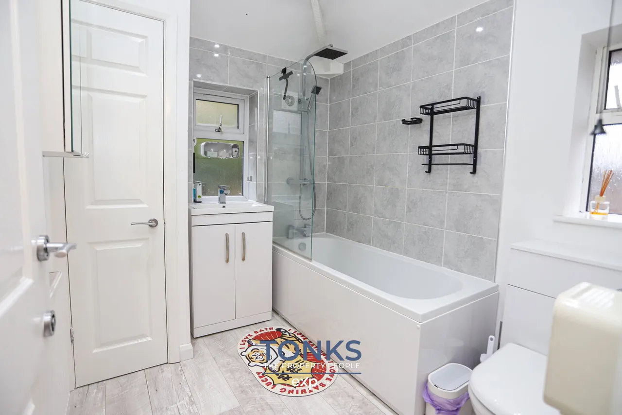 Stourdell Road, Halesowen, B63, photo 12