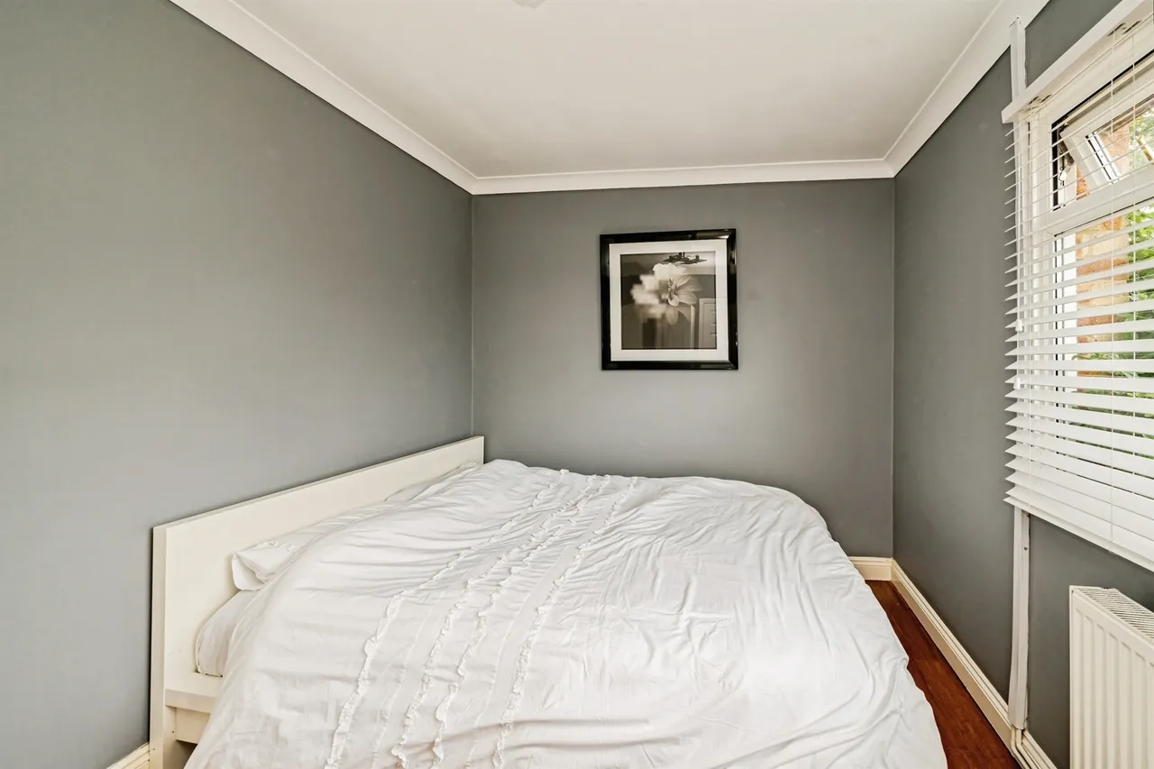 Dove House Crescent, Slough, photo 12