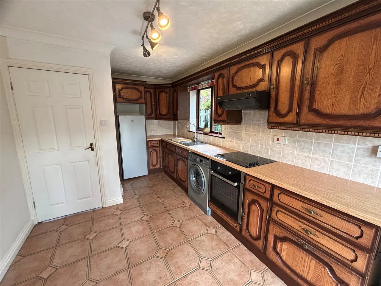 Bro Gwylwyr, Nefyn, LL53, photo 5