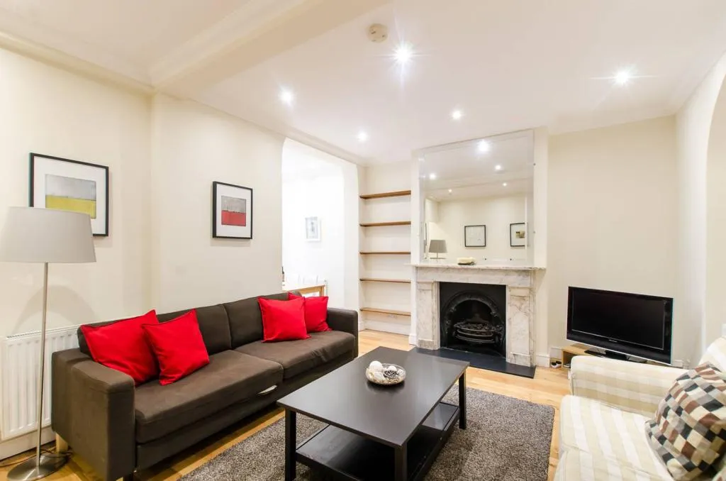Gloucester Street, London, SW1V, photo 2
