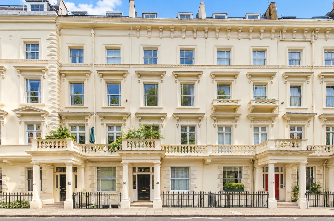 2 bed flat to rent, Gloucester Street, London, SW1V