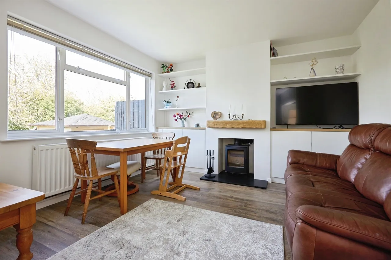 3 bed house for sale — Cheshire Close, Salisbury