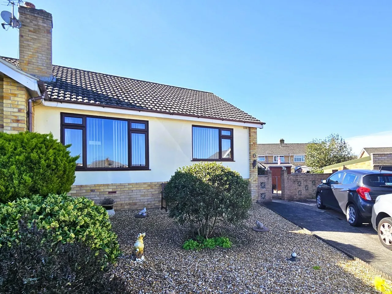 2 bed house for sale, Newman Close, Glastonbury, BA6