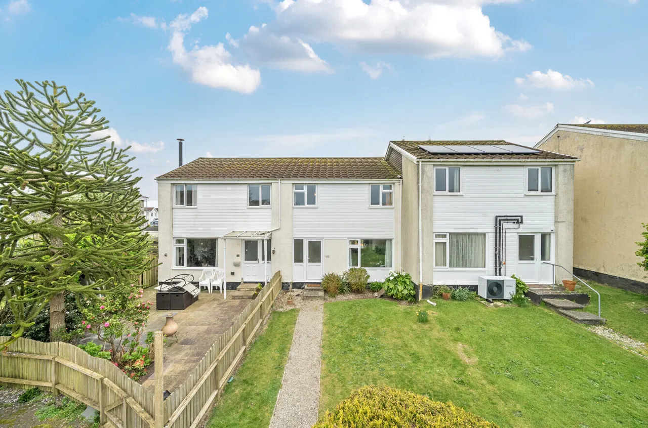 3 bed property for sale, Trembel Road, Mullion, TR12