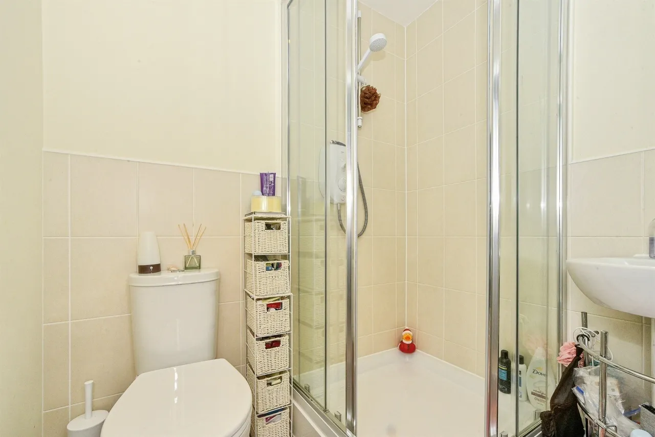 Belcombe Close, Coate, SN3, photo 10