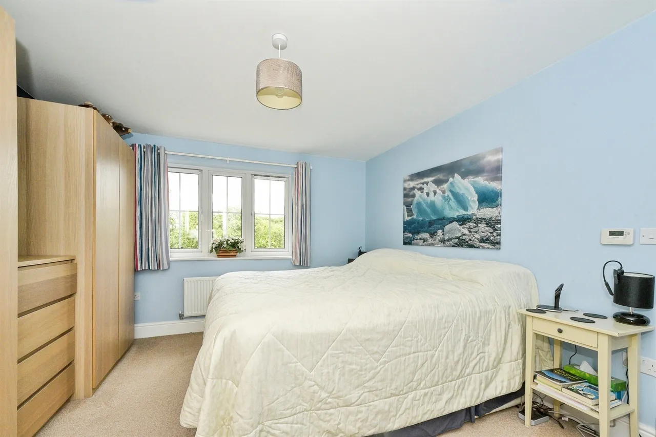 Belcombe Close, Coate, SN3, photo 9
