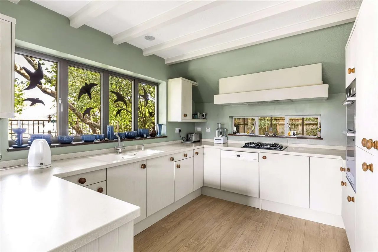 The Ridgeway, Guildford, GU1, photo 6