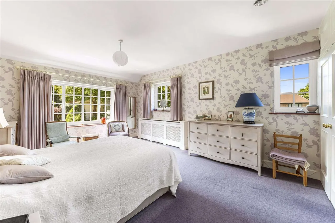 The Ridgeway, Guildford, GU1, photo 12