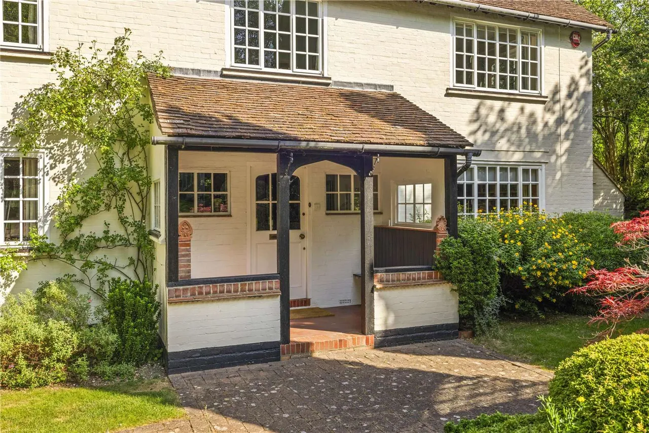 The Ridgeway, Guildford, GU1, photo 18