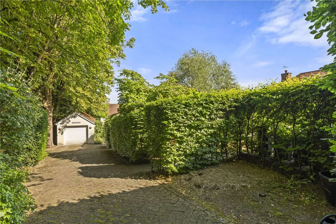 The Ridgeway, Guildford, GU1, photo 17
