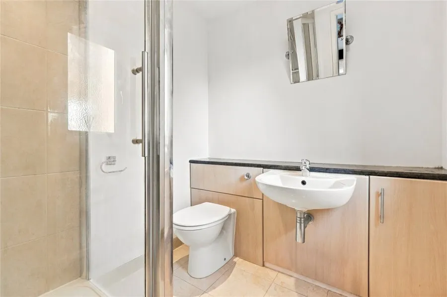 with 4 bedrooms in Bishop's Stortford, CM23, photo 8