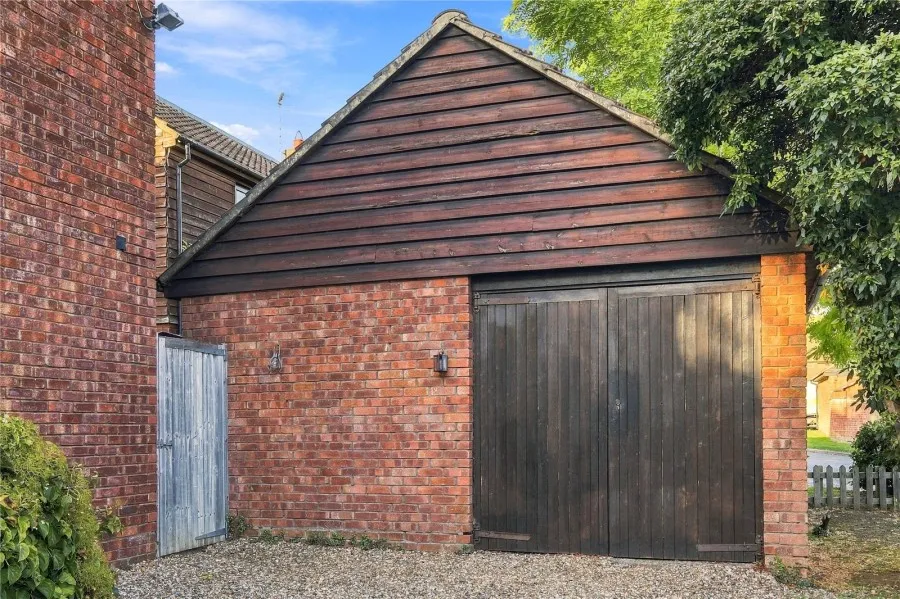 with 4 bedrooms in Bishop's Stortford, CM23, photo 12
