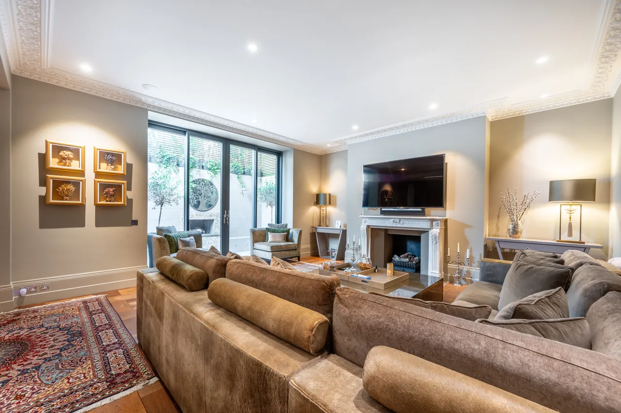 Lower Ground Floor 1, 100 Addison Road, London, photo 5