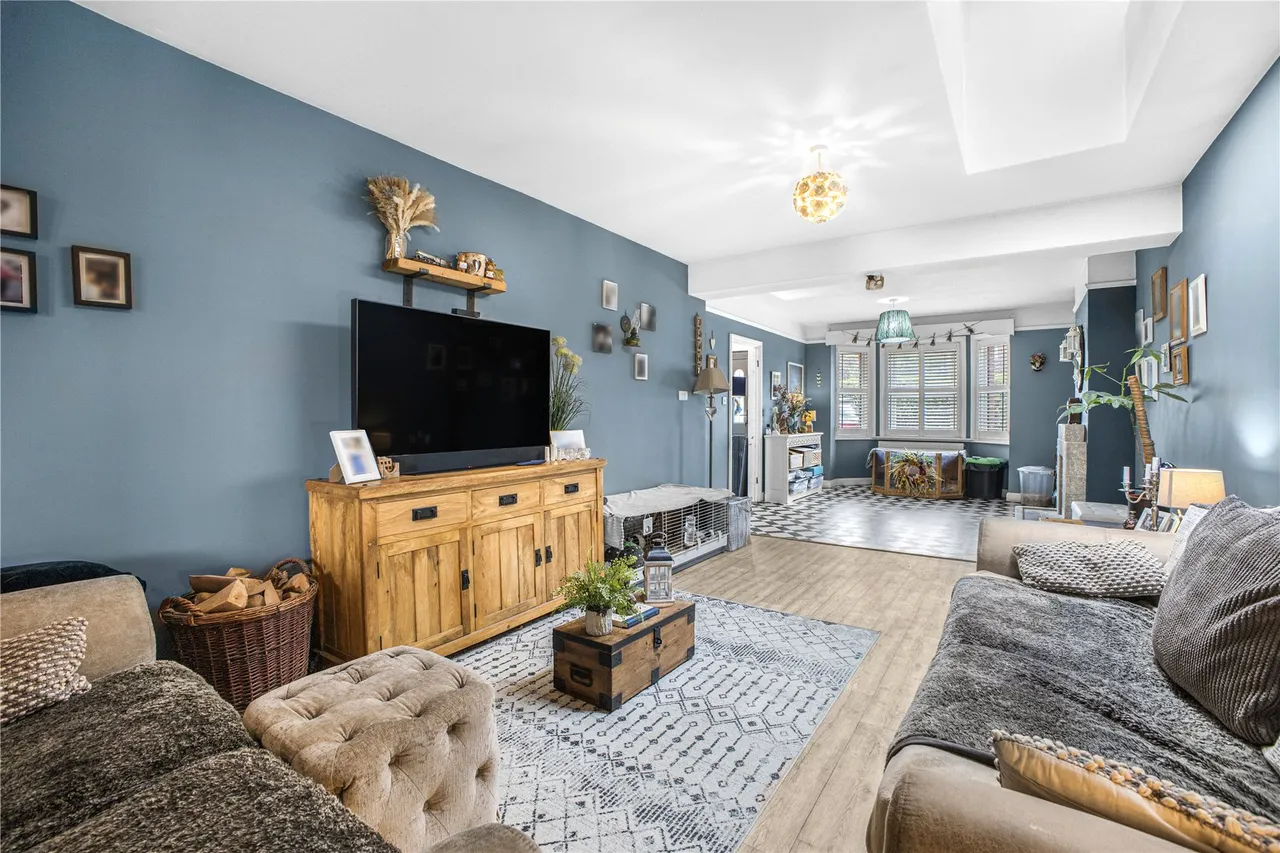 Chobham Road, Knaphill, GU21, photo 4