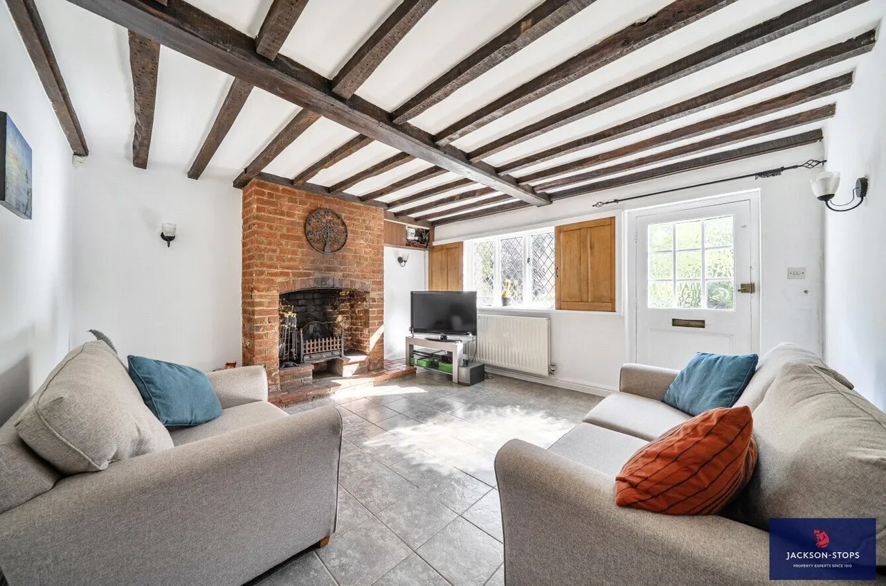 High Street, Tingrith, MK17, photo 2