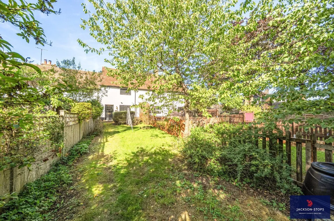 High Street, Tingrith, MK17, photo 13
