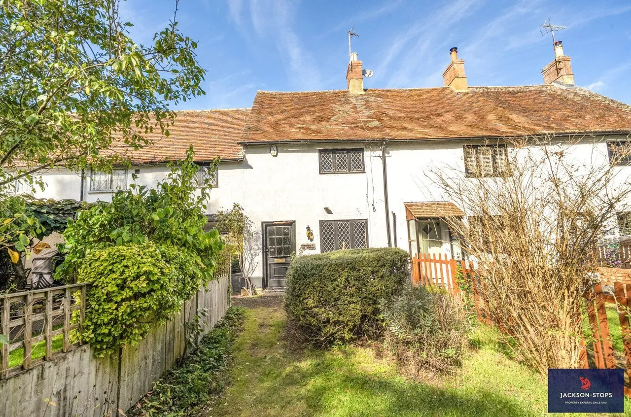3 bed house for sale, High Street, Tingrith, MK17