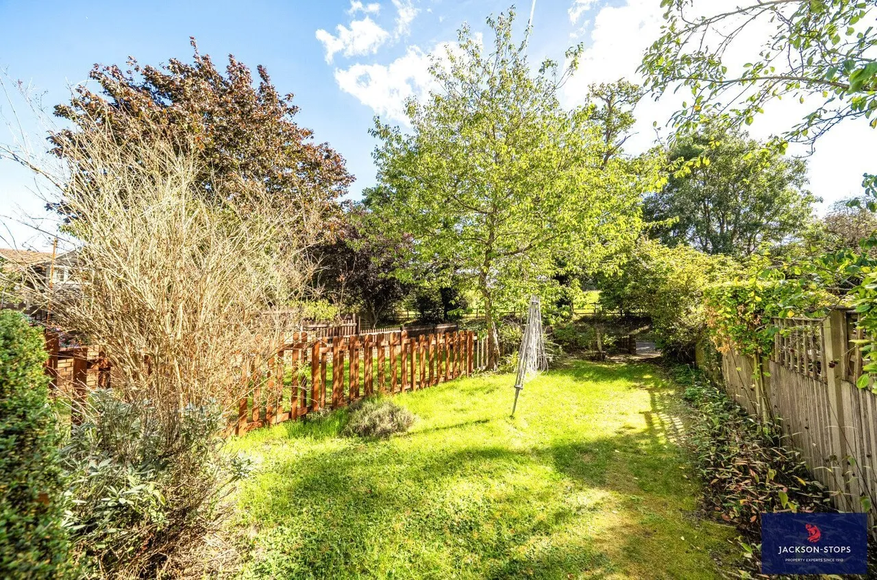 High Street, Tingrith, MK17, photo 12