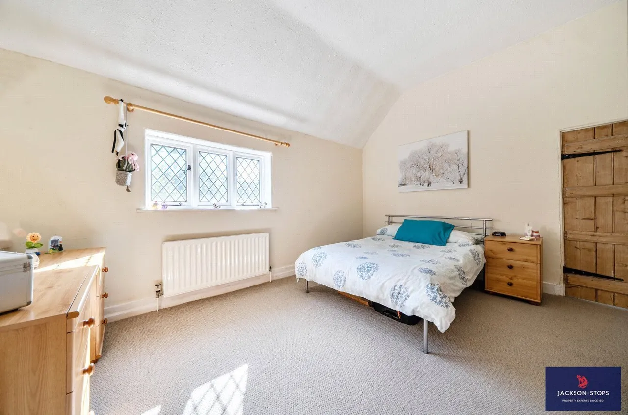 High Street, Tingrith, MK17, photo 7