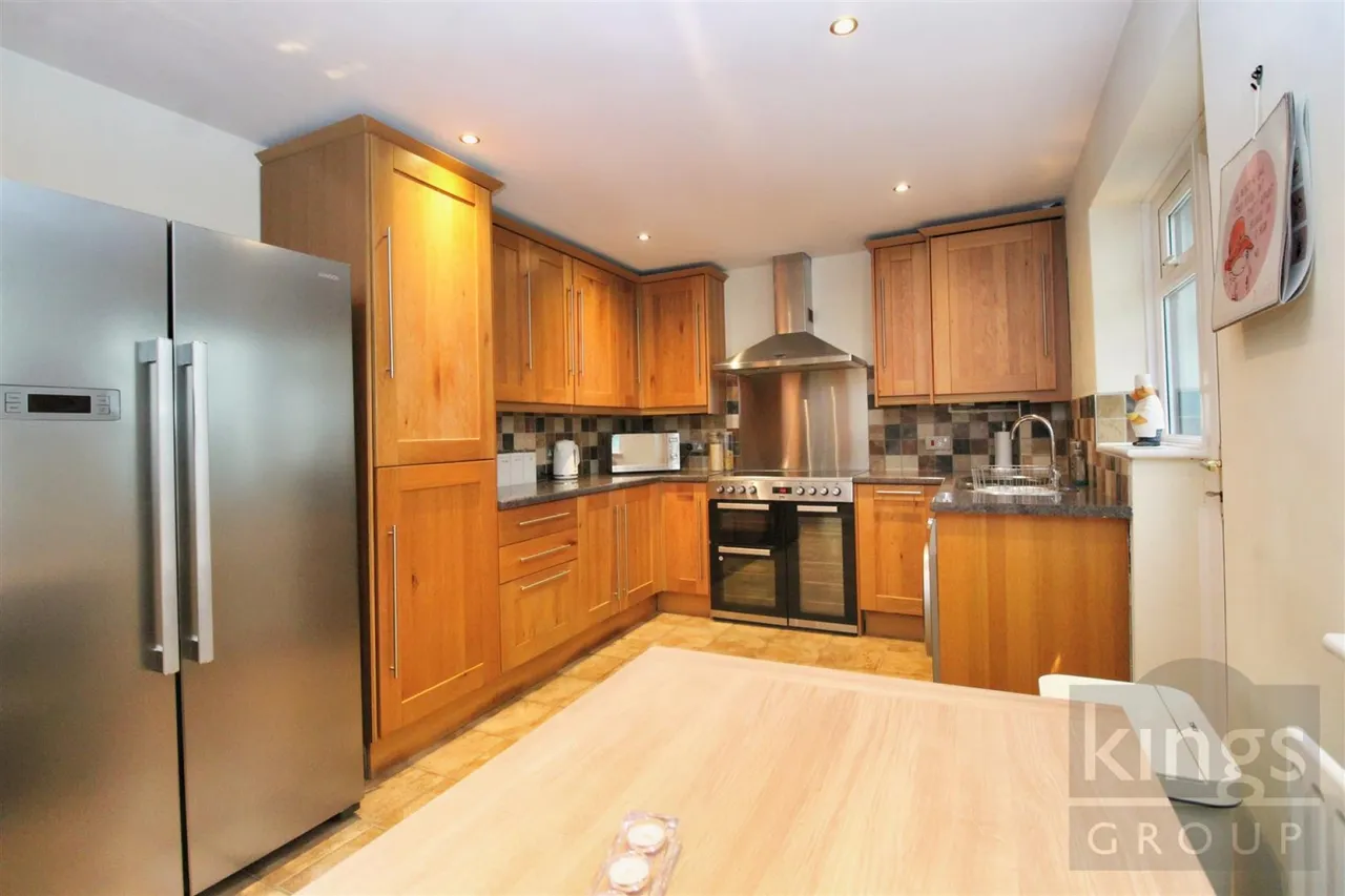 Leaforis Road, Cheshunt, photo 4