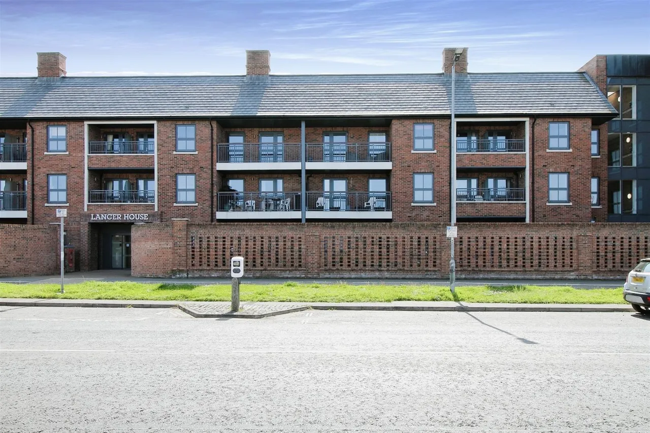 Butt Road, Colchester, CO2, photo 2
