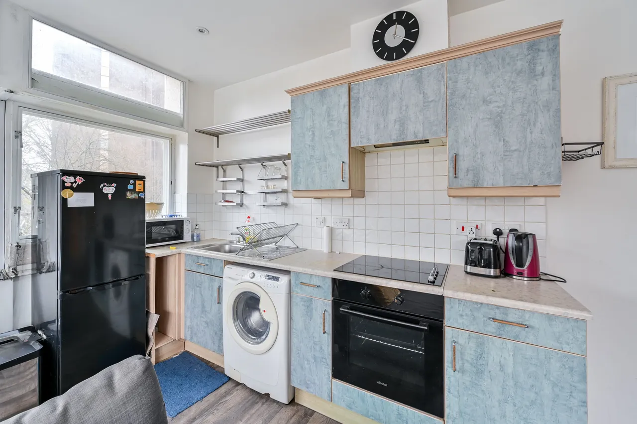Apartment 170, Metro Central Heights, 119 Newington Causeway, London, photo 3