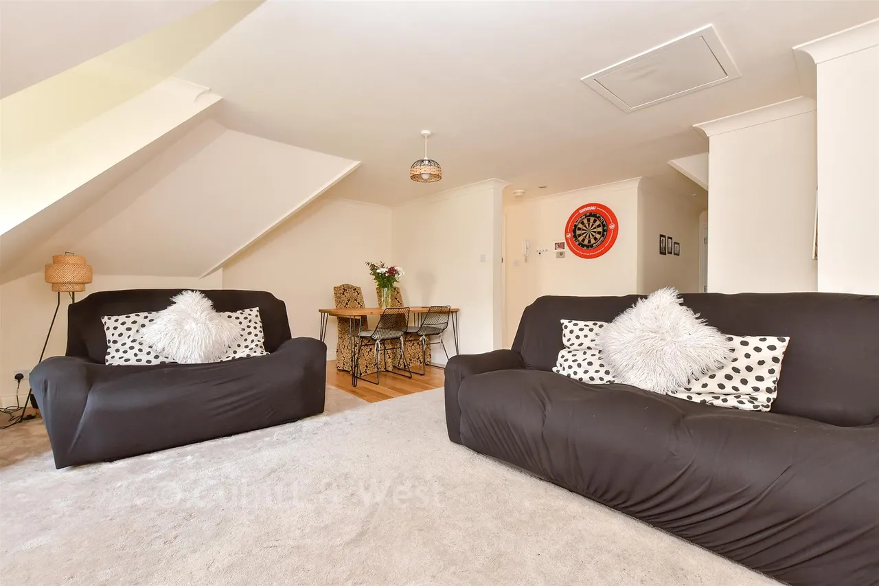 Church Paddock Court, Wallington, SM6, photo 3