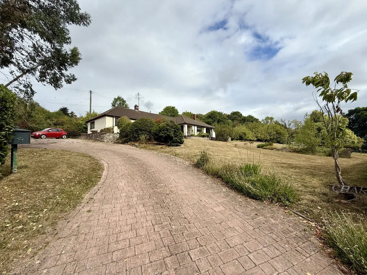 Sterrys Lane, May Hill, photo 13