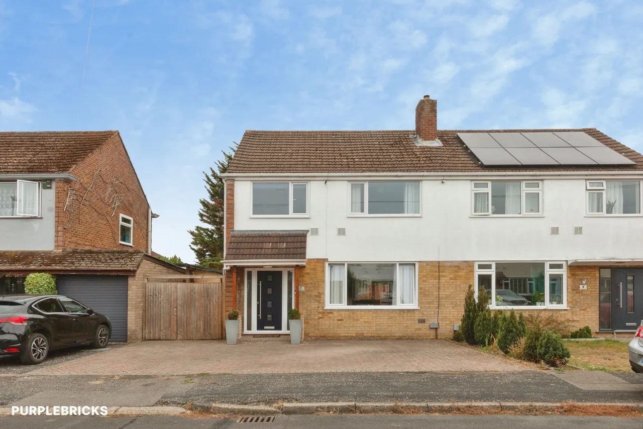 Pegasus Road, Farnborough, GU14, photo 2