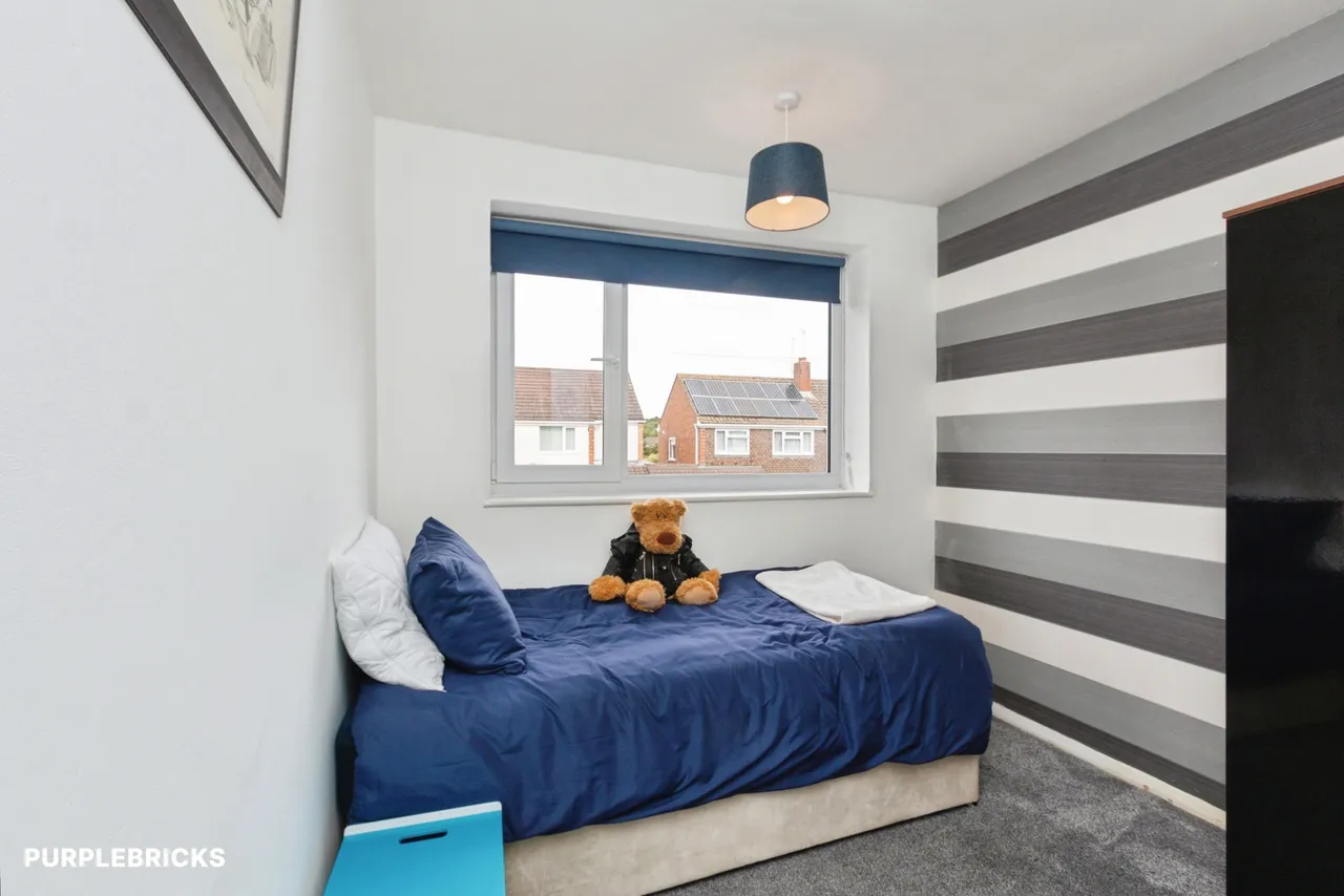 Pegasus Road, Farnborough, GU14, photo 13