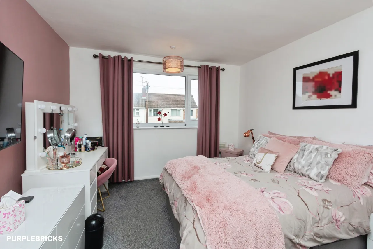 Pegasus Road, Farnborough, GU14, photo 10