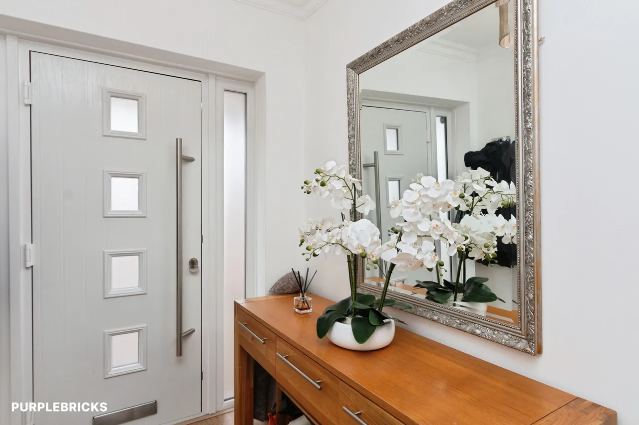 Pegasus Road, Farnborough, GU14, photo 3