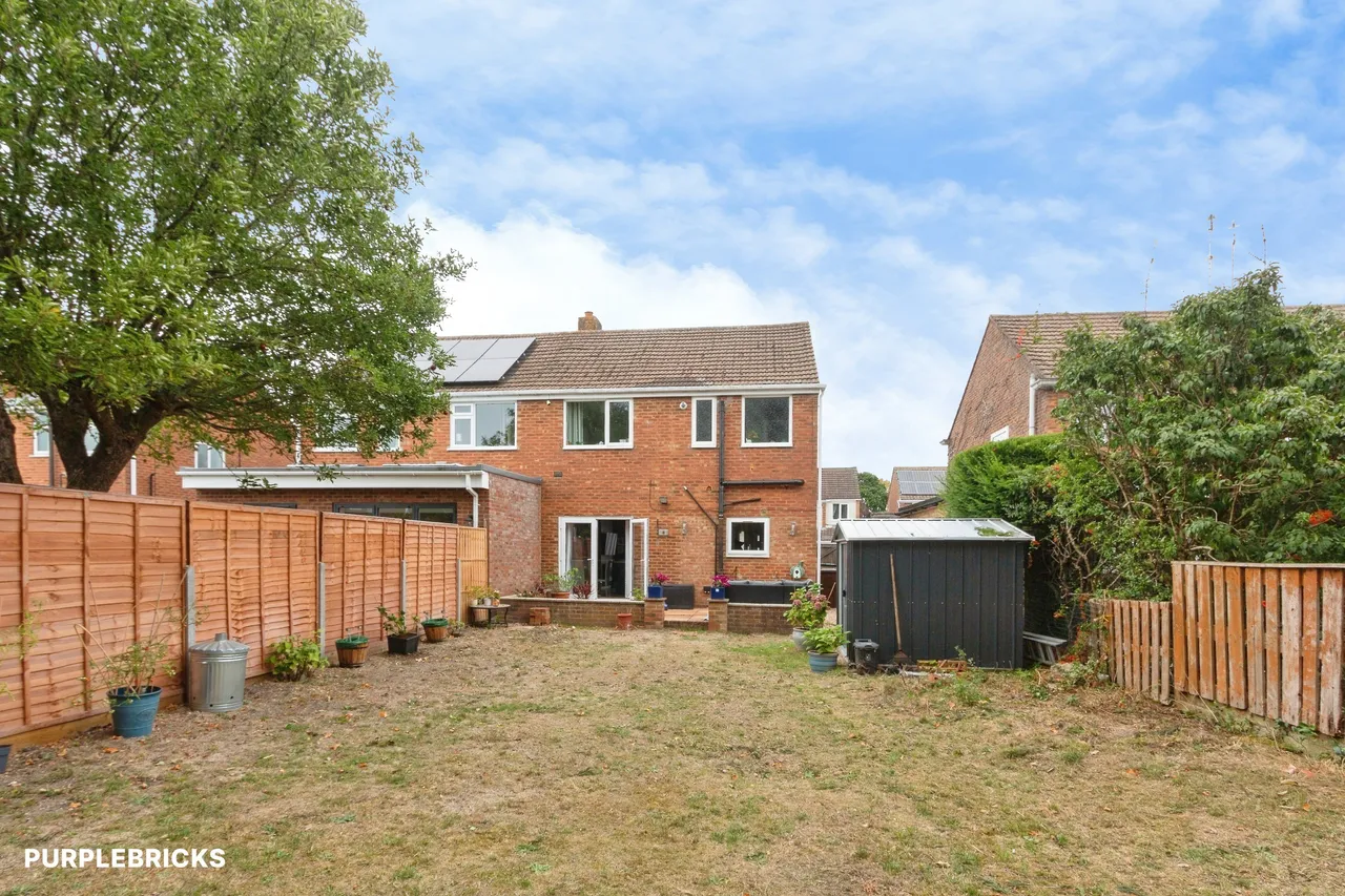 Pegasus Road, Farnborough, GU14, photo 16