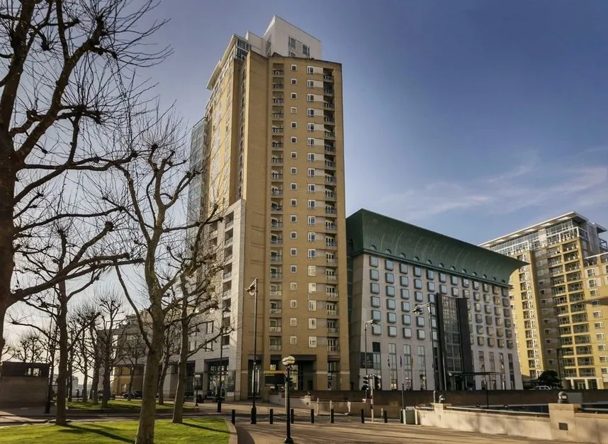 2 bed flat to rent — Westferry Circus, Canary Wharf, E14