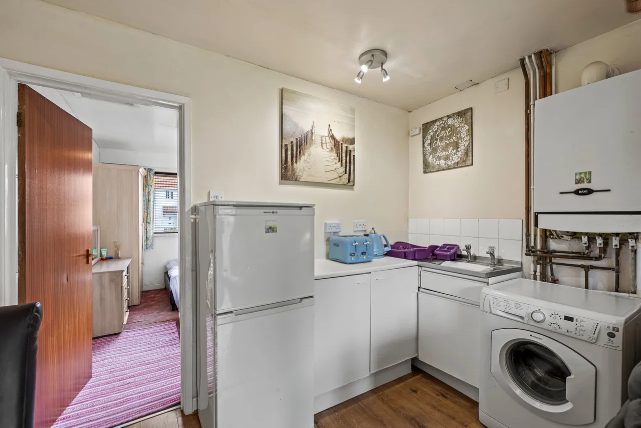 Highmead Avenue, Newton, SA3, photo 11
