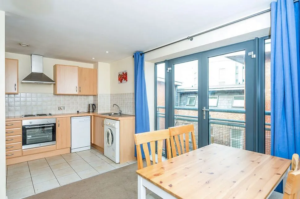 1 bed flat for sale — Madison Square, Liverpool, Merseyside, L1