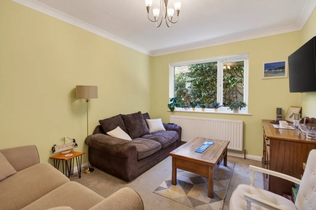 Knoll Place, Walmer, CT14, photo 9