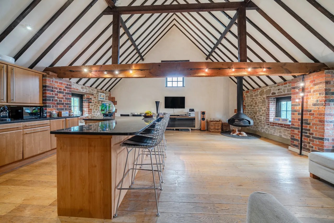 Wishanger Lane, Farnham, GU10, photo 6