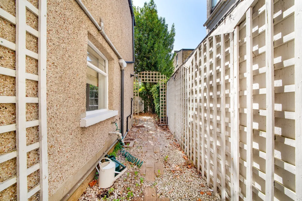 Chatto Road, London, SW11, photo 11