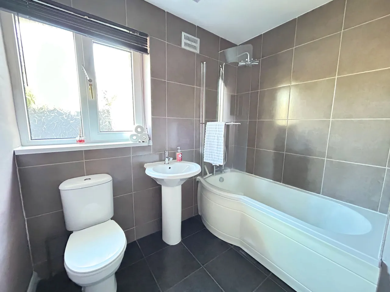 Meadow Avenue, Crewe, photo 12
