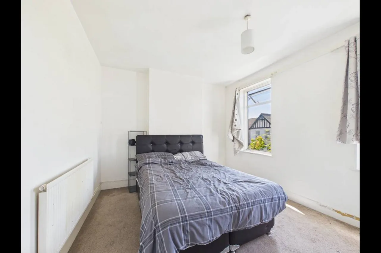 Hainault Road, Romford, RM5, photo 11