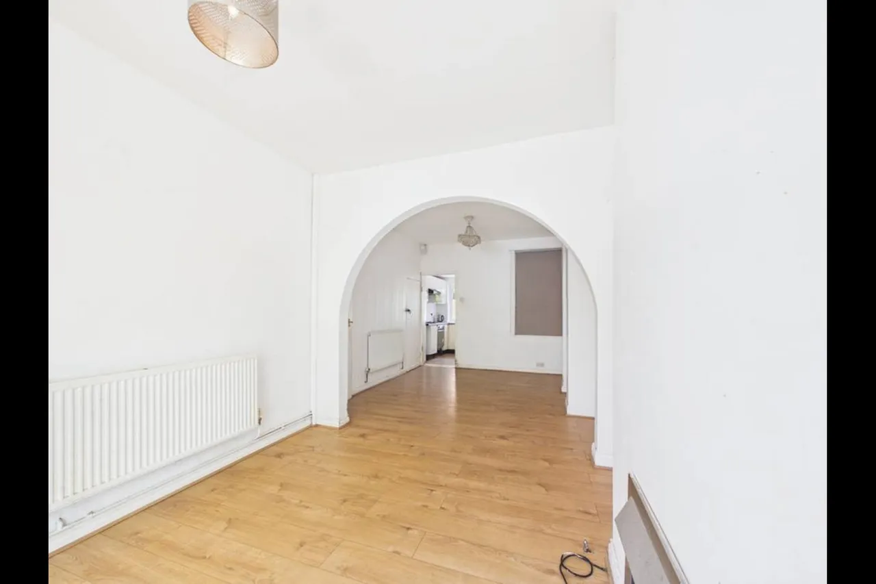 Hainault Road, Romford, RM5, photo 4