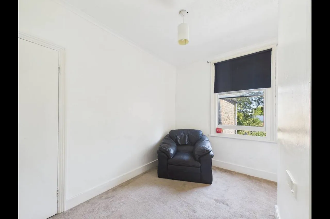 Hainault Road, Romford, RM5, photo 8