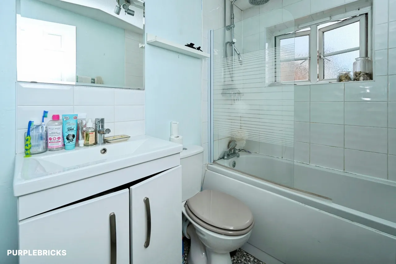 Elmwood Drive, Alfreton, DE55, photo 17