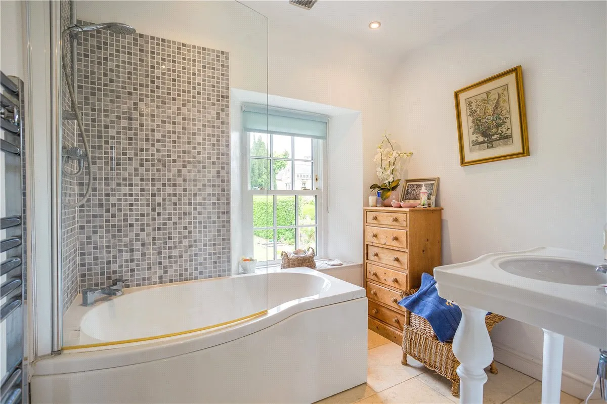 Castle Street, Calne, SN11, photo 14