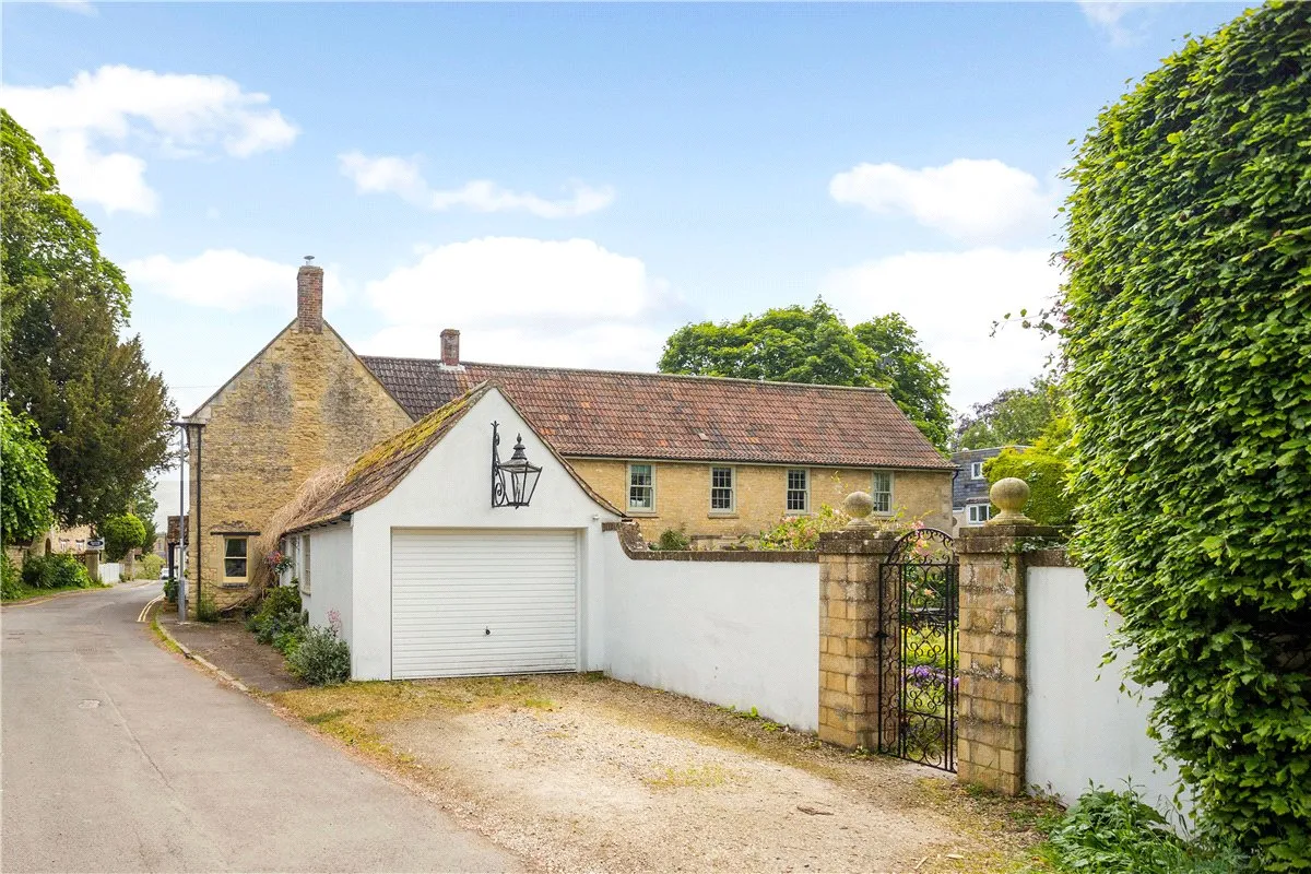 Castle Street, Calne, SN11, photo 11