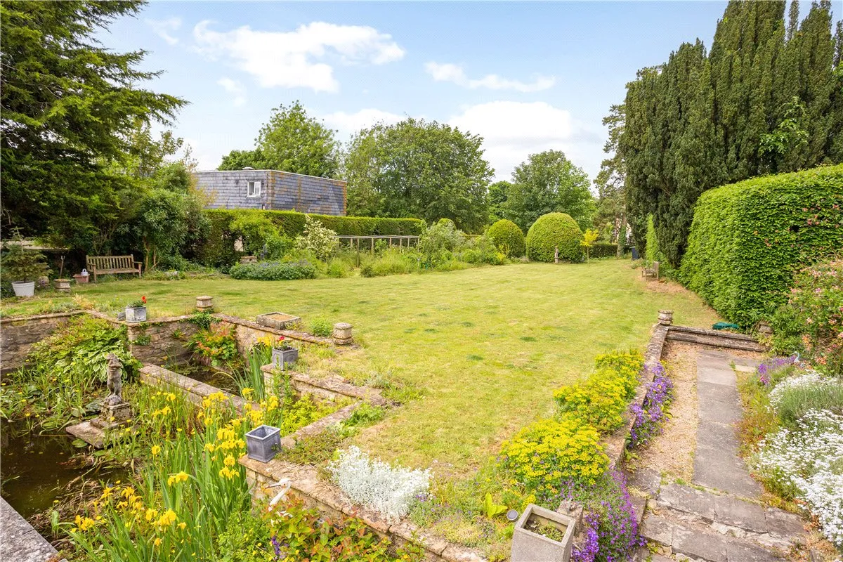 Castle Street, Calne, SN11, photo 4