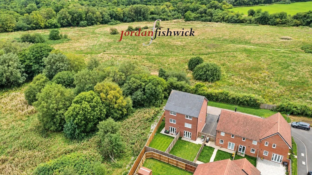 Treacle Avenue, Macclesfield, SK11, photo 12
